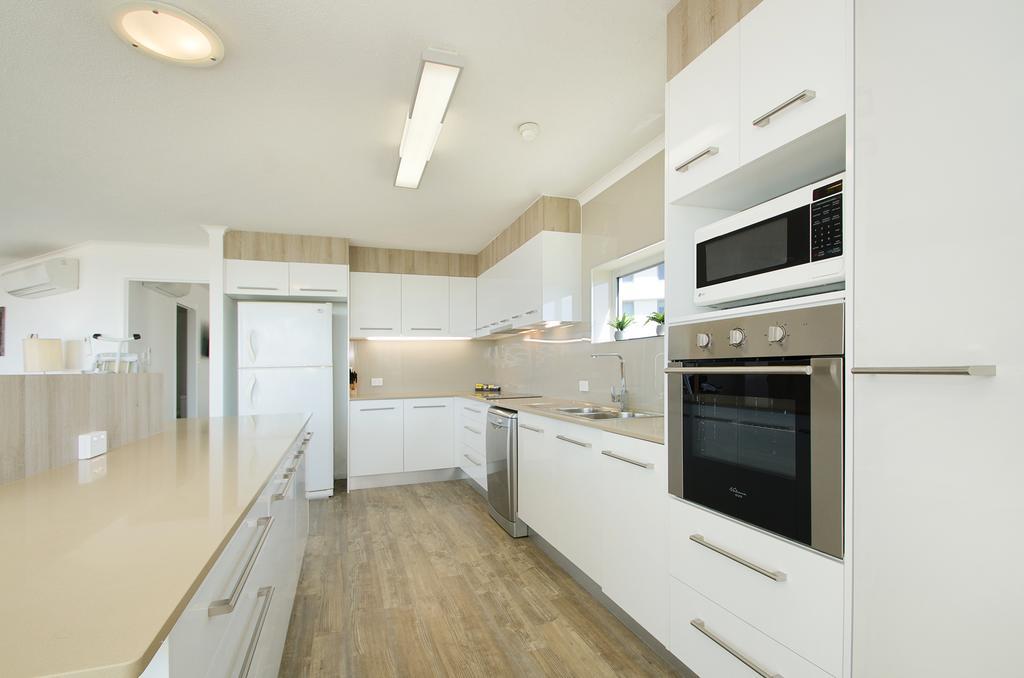 Chateau Royale Beach Resort Maroochydore Sunshine Coast Bilik gambar